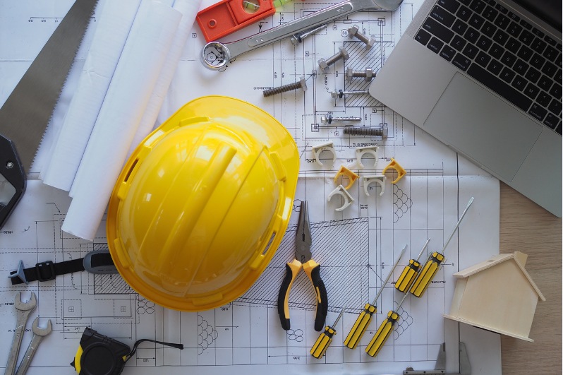 Thuận lợi và khó khăn của ngành xây dựng